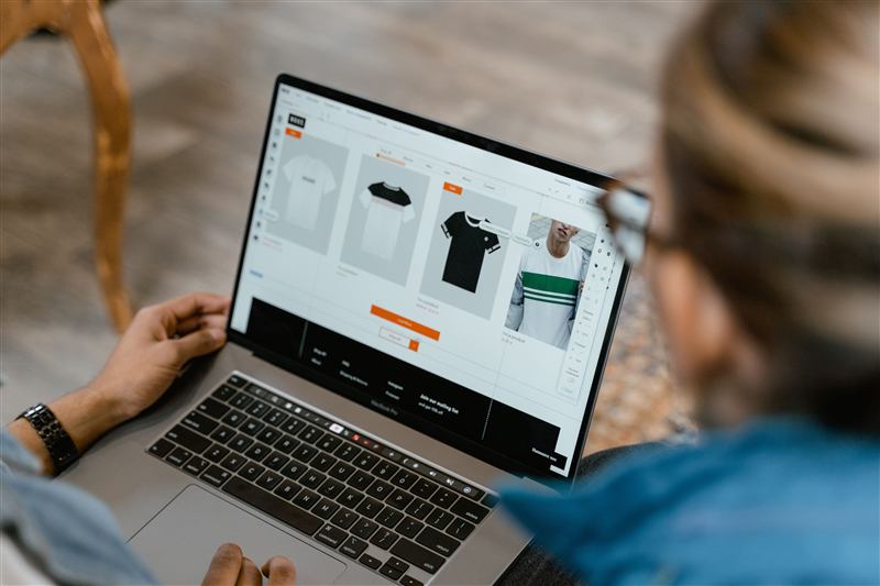 Desenvolvimento WEB x Protheus — SAD Global